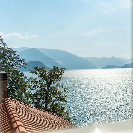 La Porta Rossa By Wonderful Italy Apartamento Varenna